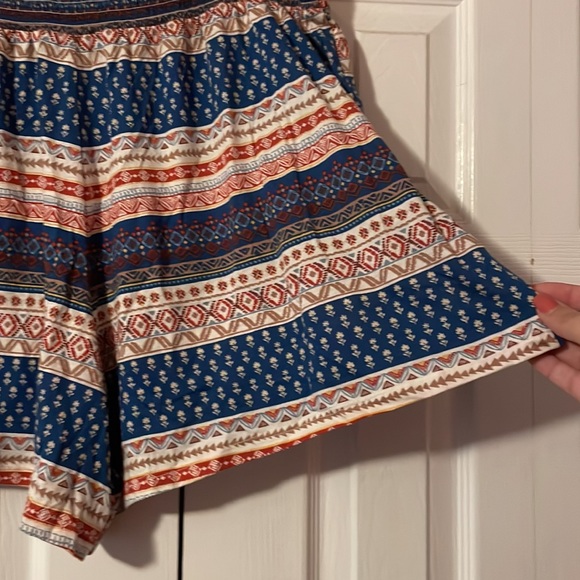 Aztec Patterned Shorts - Picture 3 of 4
